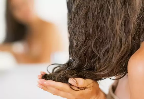 Olejowanie włosów – jak to robić, aby mieć piękne i zdrowe pasma!