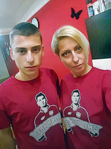 Ivan Krstić junior sa majkom Anom