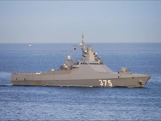 Rosyjska Korweta „Siergiej Kotow” operuje na południowym akwenie Morza Czarnego. Jej celem jest zastraszenie i przechwycenie statków płynących do Odessy po ukraińskie zboże