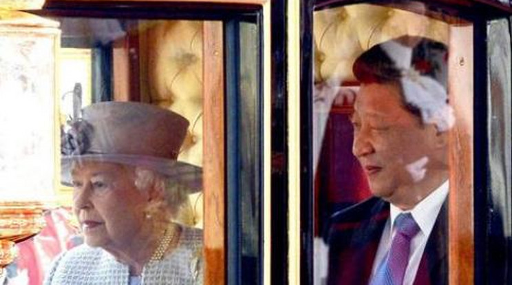 Királyként fogadták a kínai elnököt Londonban - Fotó!