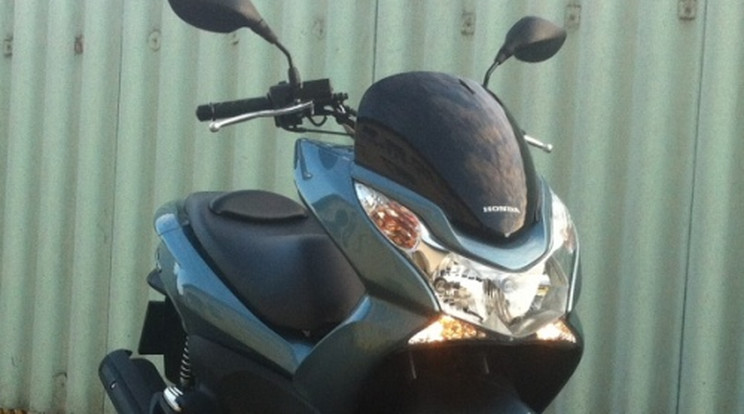 Olcsóbb, mint a BKV - Honda PCX150