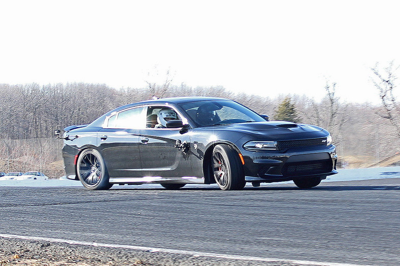 Miejsce 16: Dodge Charger SRT Hellcat