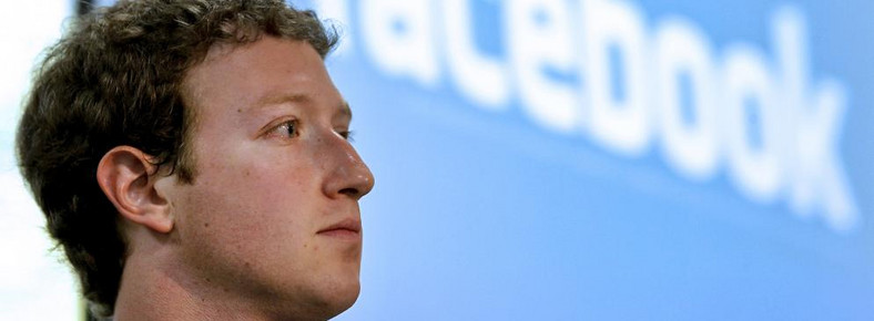 Mark Zuckerberg, założyciel i CEO Facebook Inc, przemawia na konferencji prasowej w siedzibie firmy w Palo Alto, Kalifornia, USA