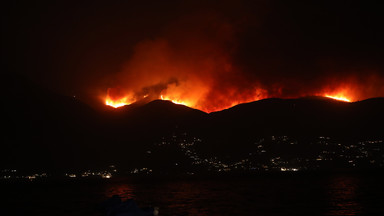 Pożary w Grecji. Ewakuacje na kolejnej popularnej wyspie