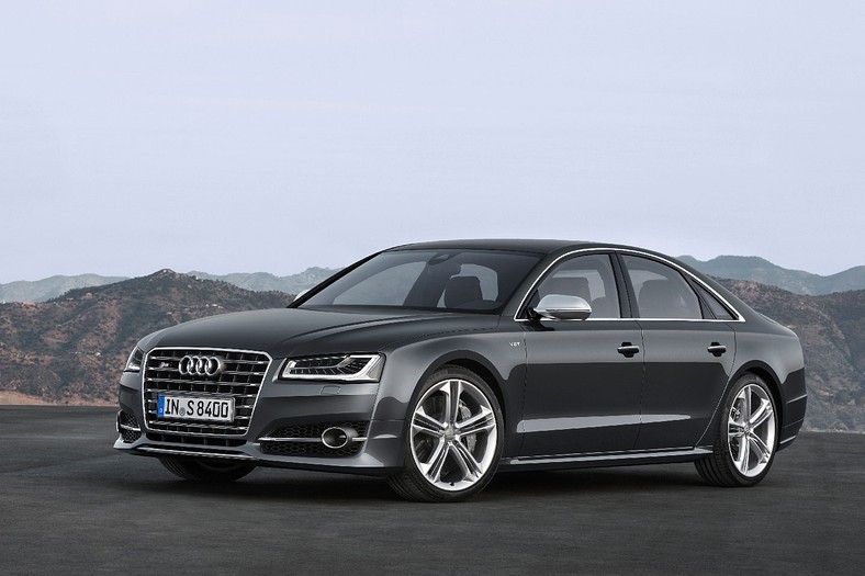 Audi S8