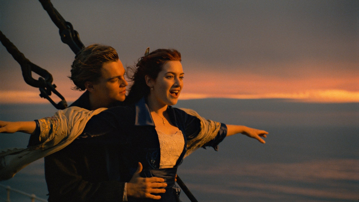 Dochodzi właśnie do tego, czego wielu widzów nie chciało przyjąć do wiadomości – 1 listopada mija dwadzieścia lat od międzynarodowej premiery "Titanica" Jamesa Camerona, niegdyś największego i najpopularniejszego filmu w historii kina, który stał się przez ostatnie dwie dekady popkulturowym symbolem wielkich marzeń, wielkiej miłości i wielkich ambicji.