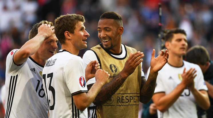 A viágbajnok német fociválagott simán jutott a negyeddöntőbe az Eb-n /Fotó: MTI