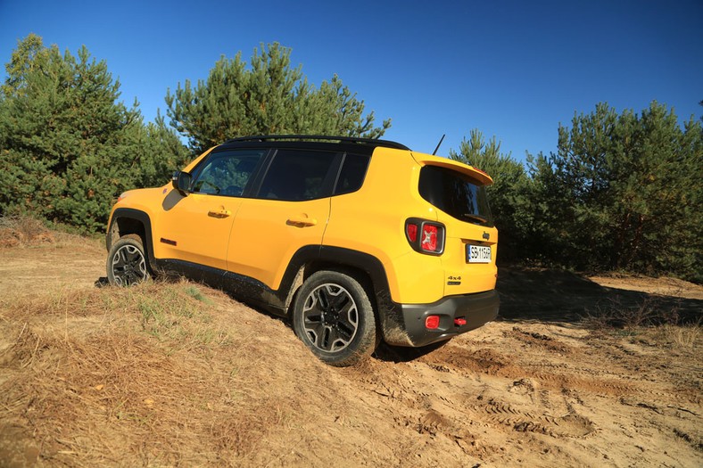 Jeep Renegade 4x4 1.4 kontra Jeep Renegade  2.0 Trailhawk - rodzinna potyczka