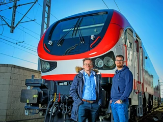 Piotr Sikorski (z lewej) i Michał Pawłowski postawili sobie za cel unowocześnienie branży kolejowej. Tworzą cyfrowy hub logistyczny, który z czasem, jeżeli wszystko pójdzie dobrze, być może sprawdzi się także w innych sektorach.