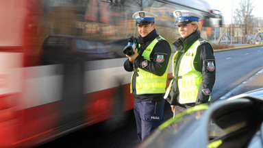 To pytanie może uratować cię przed mandatem. Warto zadać je policjantowi