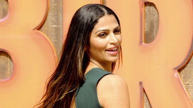 Camila Alves pokazuje zgrabną pupę...