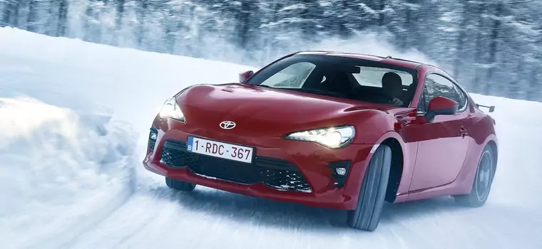 Toyota GT86 2017 - zabawa na śniegu