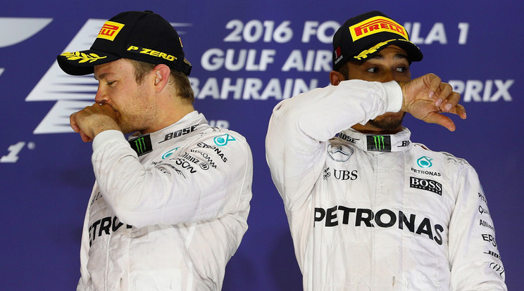 Lewis Hamilton „szinte biztos” abban, hogy Rosberg miatt nem fizethetett /Fotó: Europress-Getty Images