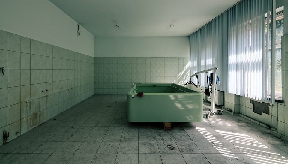 Opuszczony szpital dziecięcy w Kowanówku