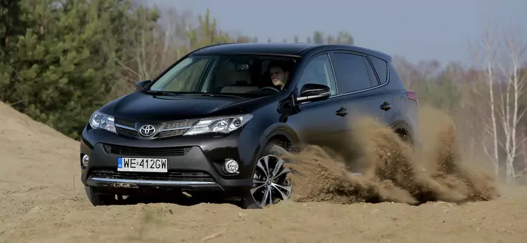 Używana Toyota RAV4 IV – na tym SUV-ie mechanicy dużo nie zarobią!