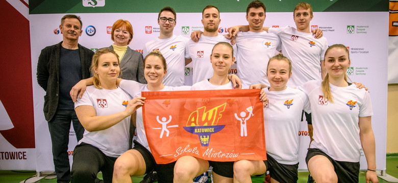AWF w Katowicach najlepsza w AMP w badmintonie. Porażka warszawian w finale