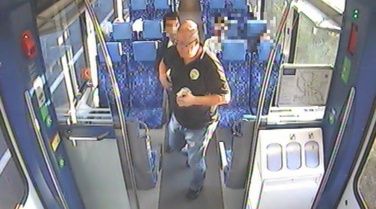 Felismeri ezt a férfit? Megbüntették lejárt jegy miatt, ezért megverte a kalauzt egy férfi Dunakeszin /Fotó: Police.hu