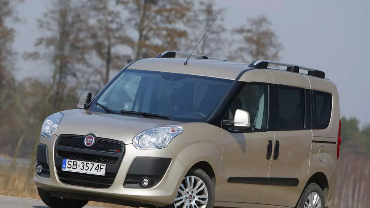 Fiat Doblo: Szminkowany van