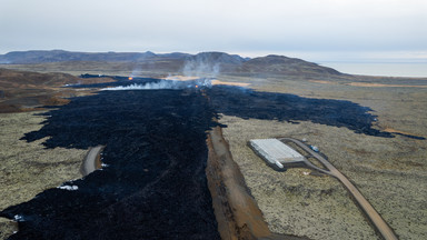 Wypływ lawy na Islandii zmniejszył się, ale erupcja wulkanu trwa
