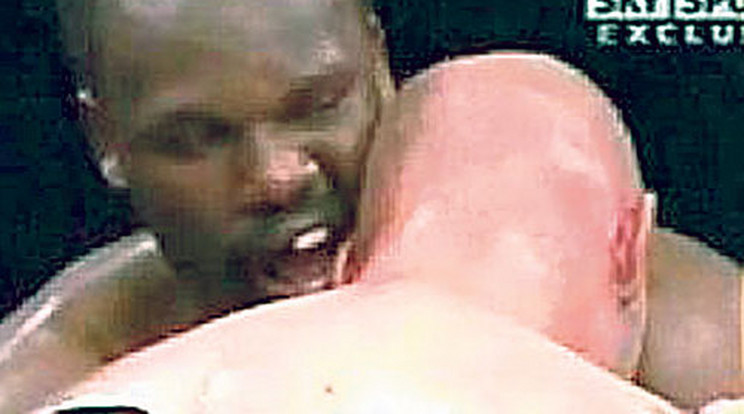 Chisora ellenfele fülébe is harapott