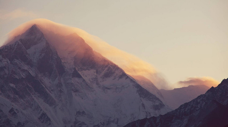 Titok a Mount Everesten / Illusztráció: Northfoto