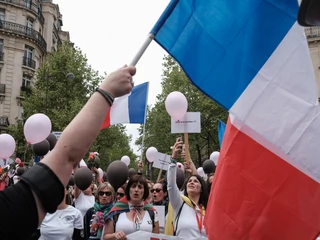 FEMMES DES FORCES DE L'ORDRE EN COLERE