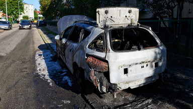 19 podpalonych aut w Gdańsku. Policja zatrzymała podejrzanego
