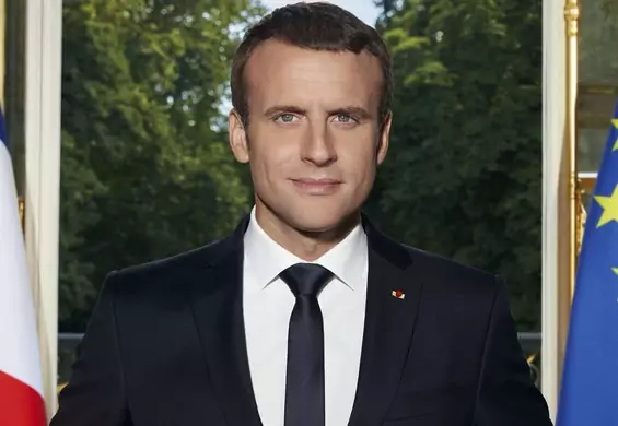 Oficjalne zdjęcie prezydenta Francji. Tu nic nie jest przypadkowe