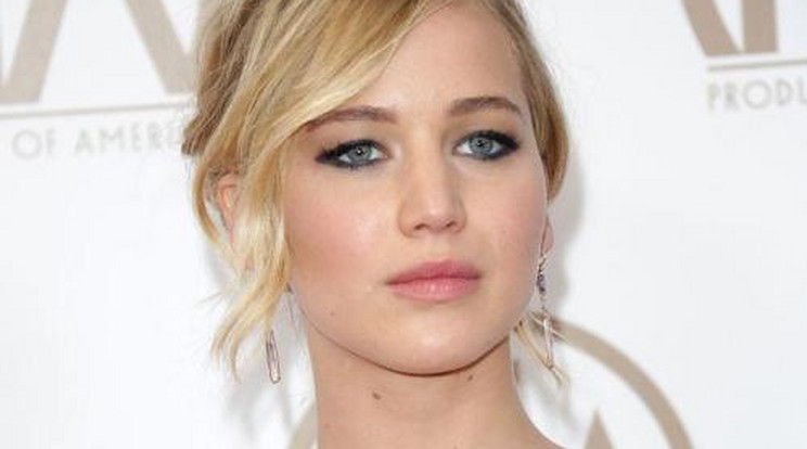 Jennifer Lawrence bepasizott!