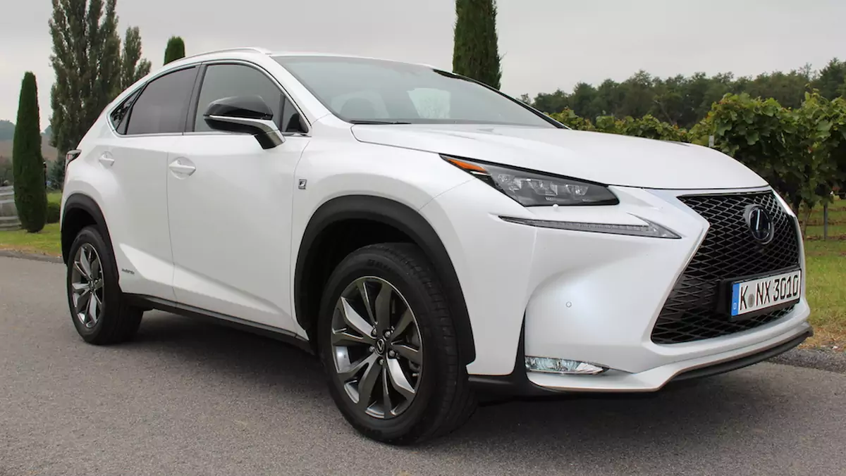 Lexus NX 300h