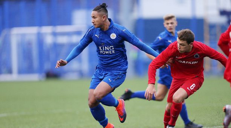 Faiq Bolkiah (kékben) a világ leggazdagabb focistája /Fotó: Leicester City FC