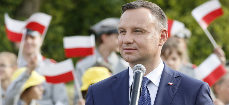 Sondaż IBRiS dla Onetu: Polacy przeciw referendum i nowej konstytucji