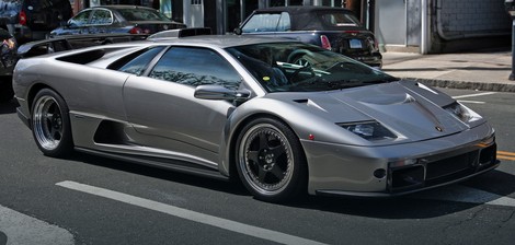 Brzi automobili su im velika slabost