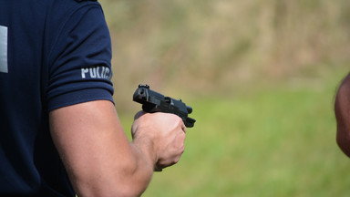 Policjant stracił broń podczas zatrzymywania. Złodziej usłyszał zarzuty