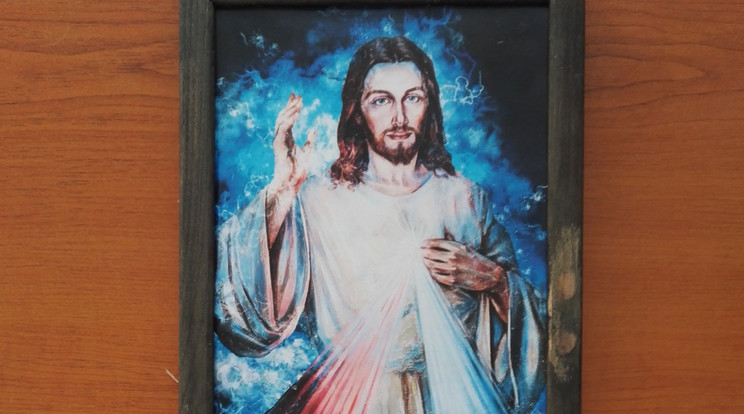 Jézus vitte a mobiltelefonokat a rabnak / Fotó: BvOP
