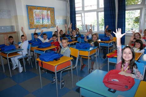 Đaci na svom prvom času