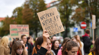 Onet24: młodzież protestuje w obronie klimatu