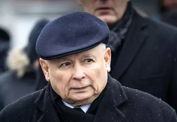 Kaczyński miał przeprosić Sikorskiego. Prezes zrobił przelew na 50 tys. zł