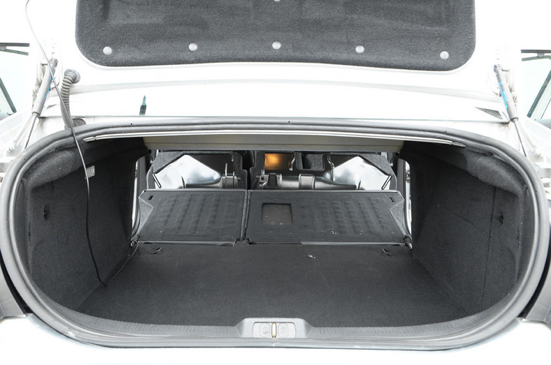 Peugeot 407 2.0 HDI: Pociąga i odstrasza