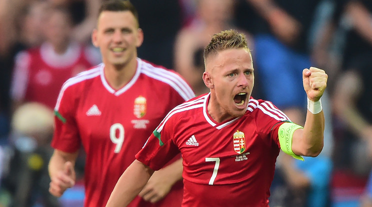 Dzsudzsák idén legfeljebb magyar válogatott mezben ünnepelhet a FIFA 17-ben /Fotó: AFP