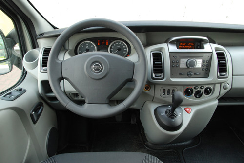 Opel Vivaro 2.5 CDTI - Rodzinny biznespartner