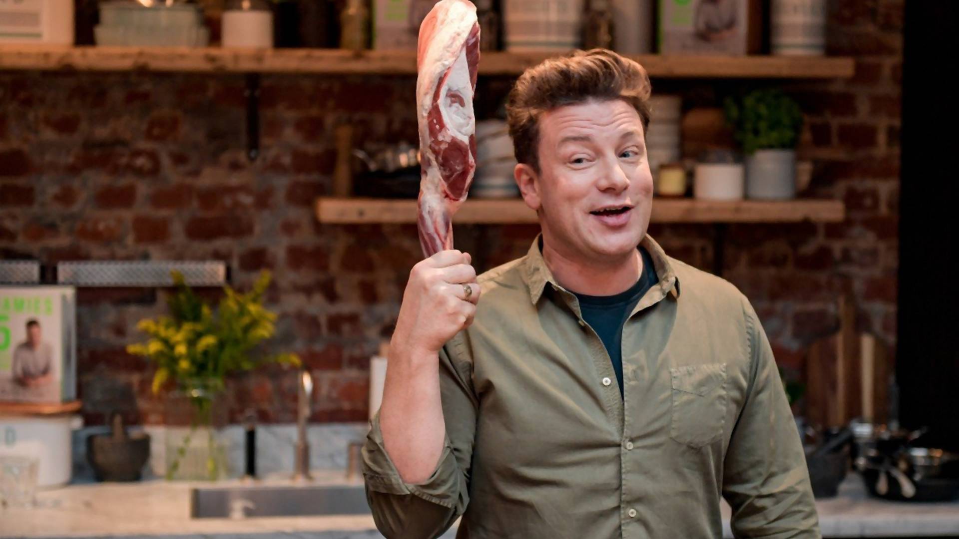 Jednostavan trik za spremanje mesa koji će od vas napraviti Džejmija Olivera