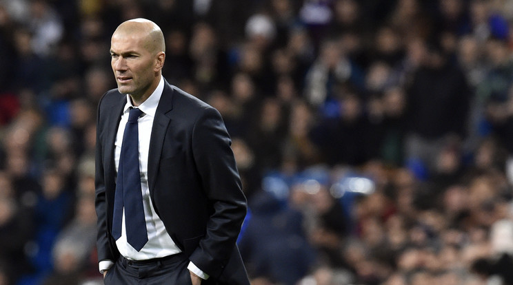 Elegáns megjelenés, kultúrált viselkedés – nem ez jellemezte a fiatal Zidane-t / Fotó: AFP