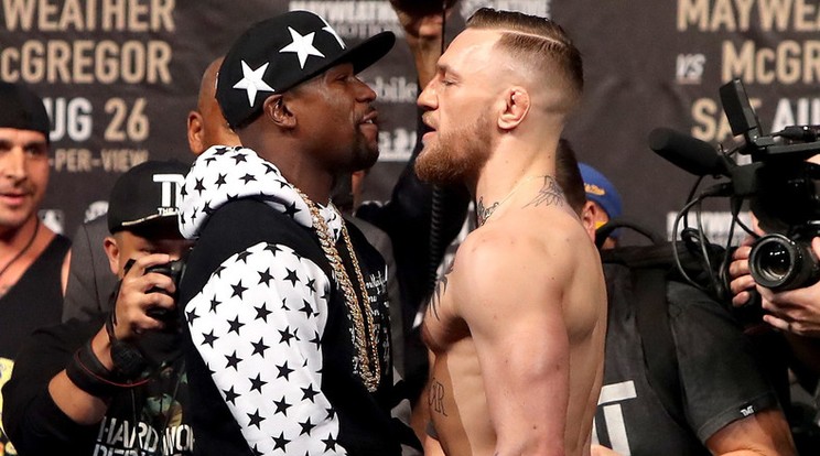 Floyd Mayweather Jr. (40) és Conor McGregor (29) /Fotó: GettyImages