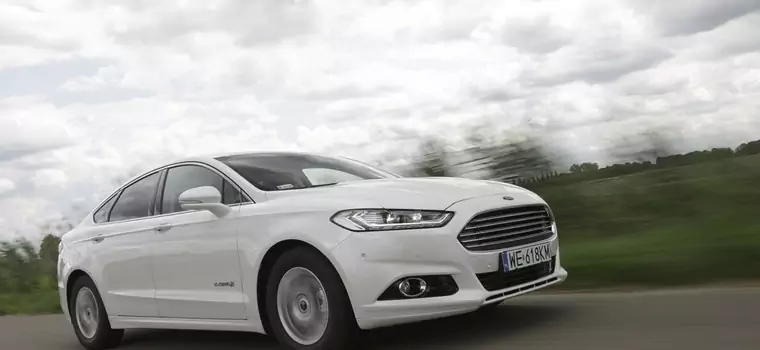 Ford Mondeo 2.0 Hybrid - moda czy korzyści?