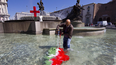 Włochy - kolorowy protest w Rzymie