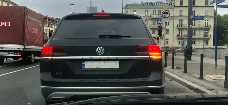 Tajemnicze auta na ukraińskich rejestracjach. Co to za modele?