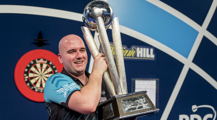 Rob Cross a darts új világbajnoka /Fotó: AFP