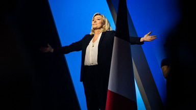 Marine Le Pen stoi przed szansą, jakiej jeszcze nigdy nie miała