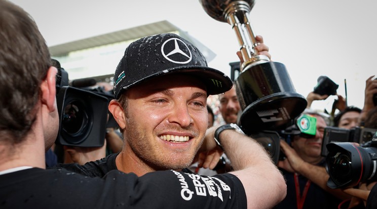 Nico Rosberg előnye jelentős – az utolsó négy futamon már nehéz lesz őt
behoznia csapattársának / Fotó: AFP